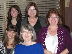 At dinner after the NJRWA conference with (l. to r.), Alexa Egan, Melinda Leigh, Diane Gaston, and Nancy Herkness.